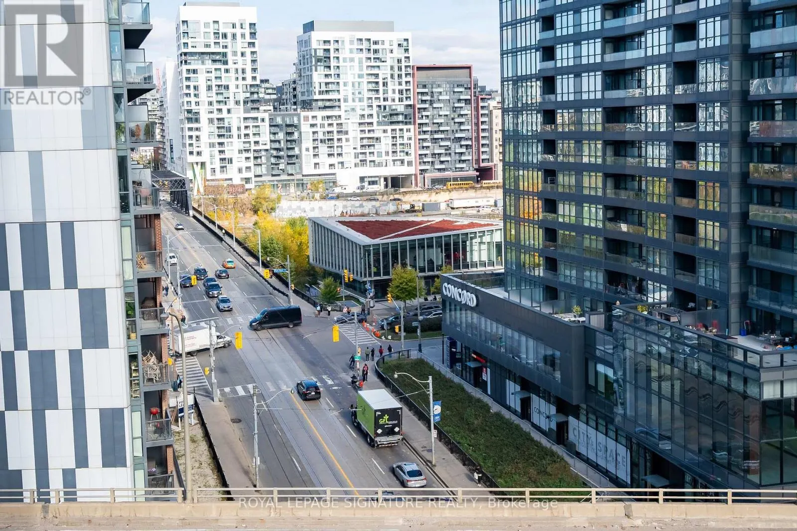 1106 - 20 BRUYERES MEWS