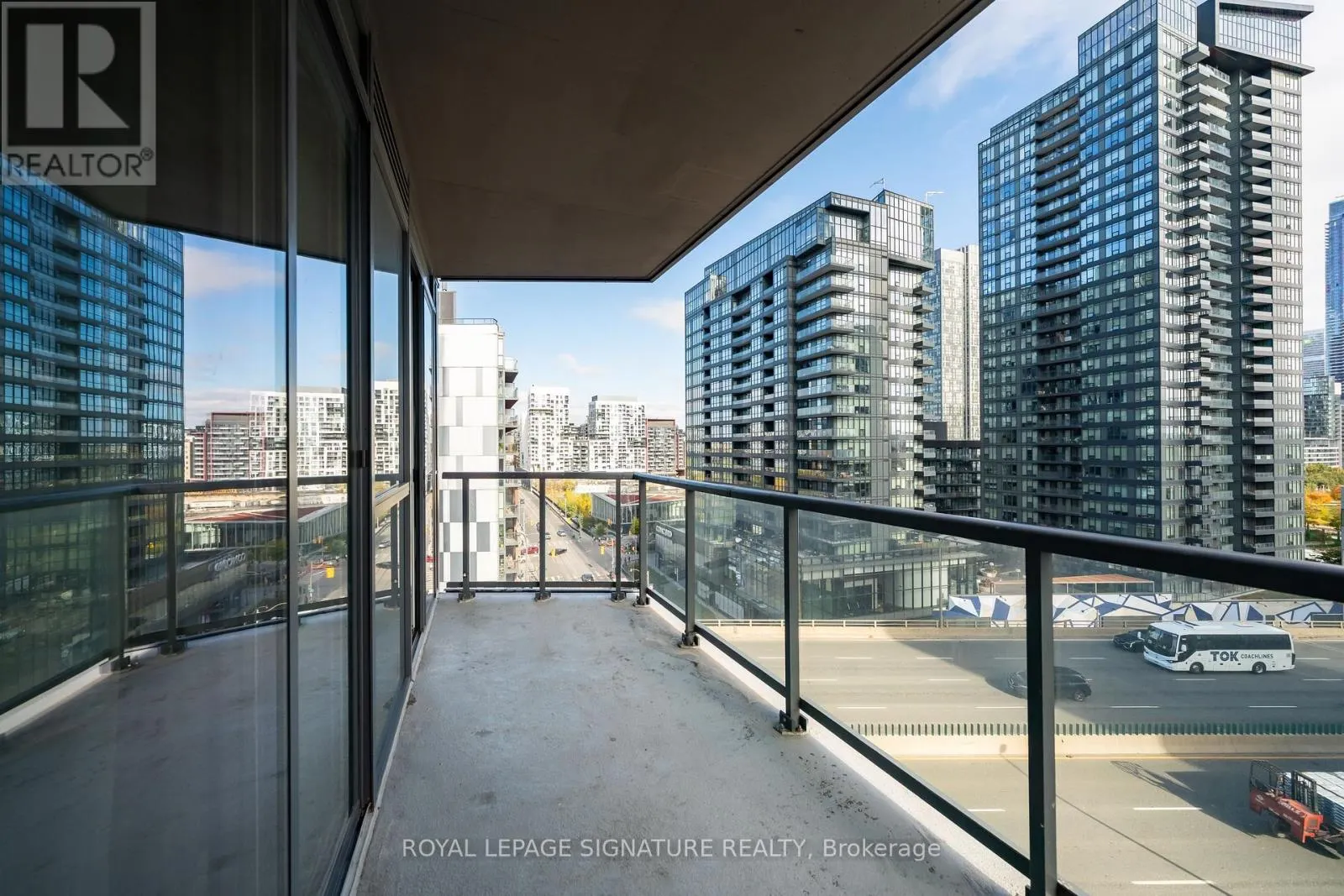 1106 - 20 BRUYERES MEWS