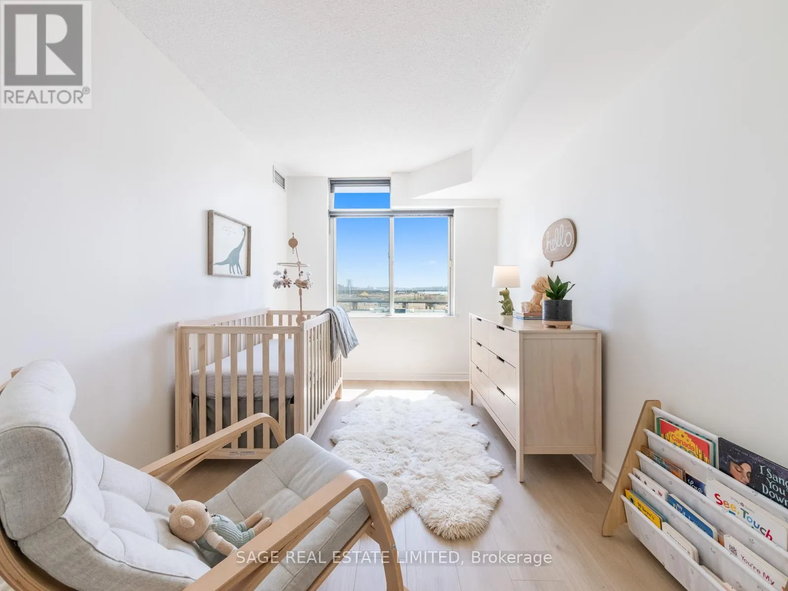 909 - 70 MILL STREET