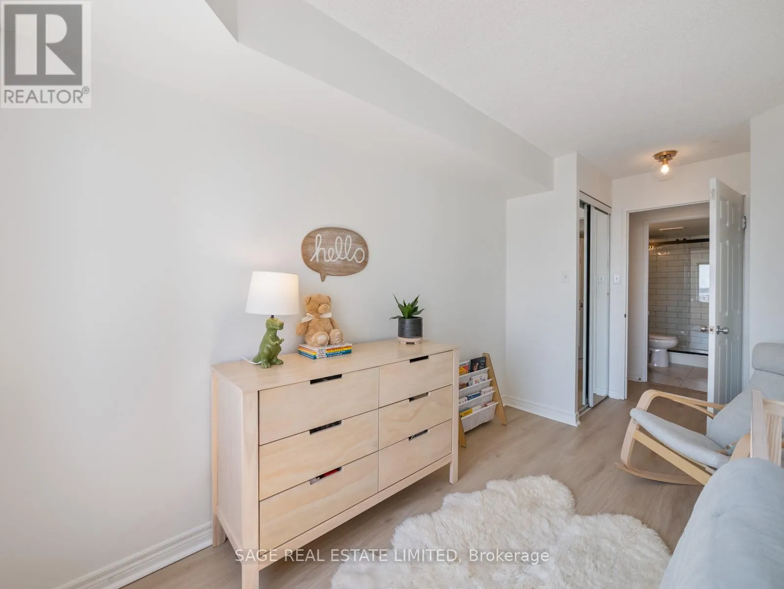 909 - 70 MILL STREET