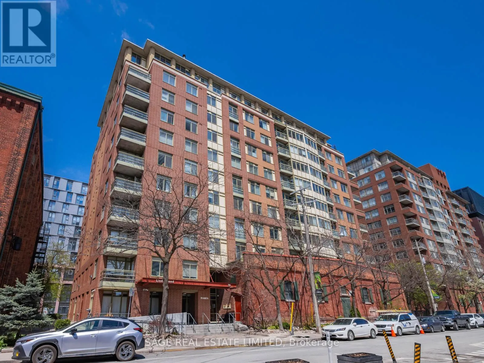 909 - 70 MILL STREET