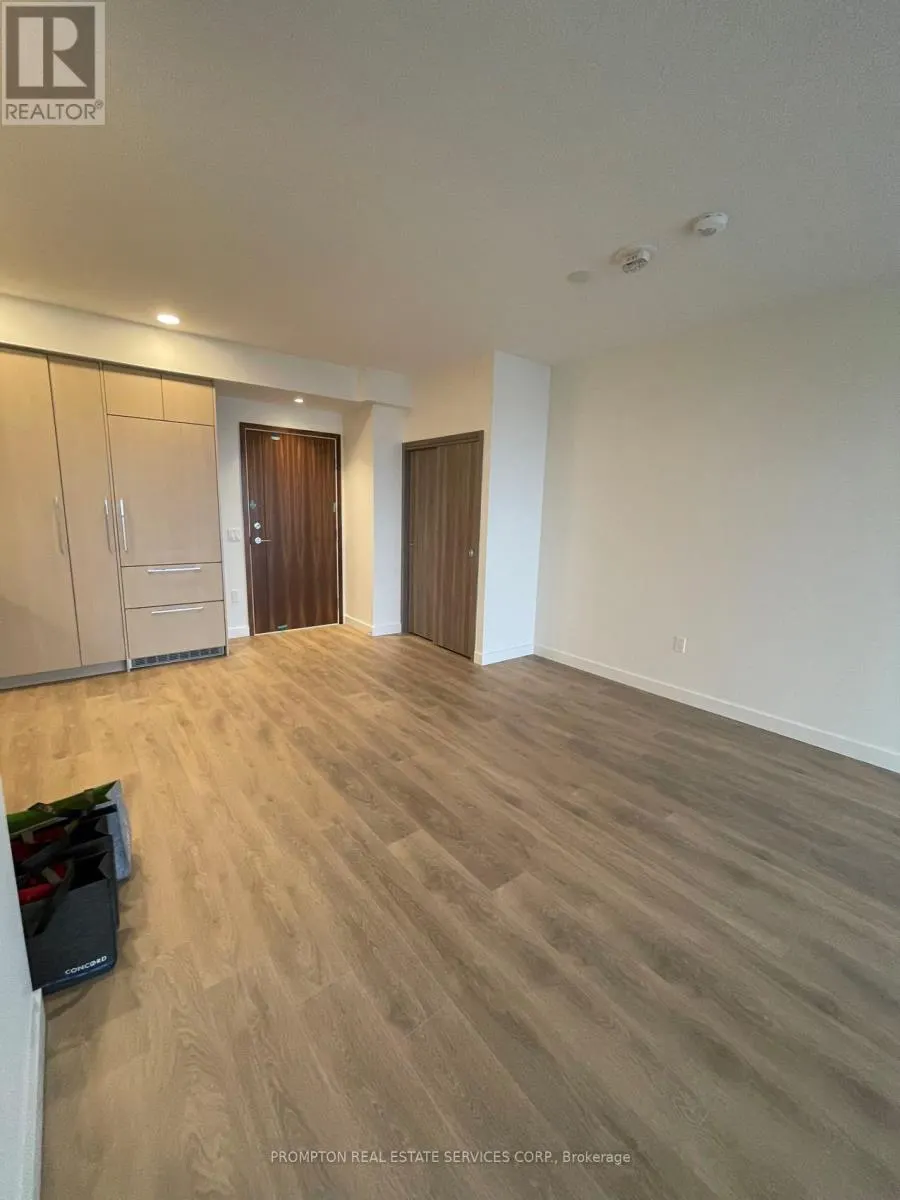 3708 - 95 MCMAHON DRIVE