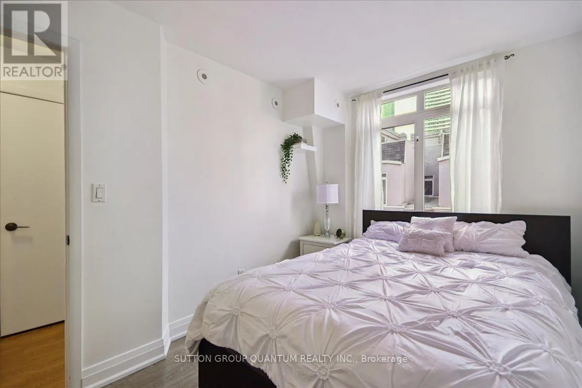 378 - 415 JARVIS STREET