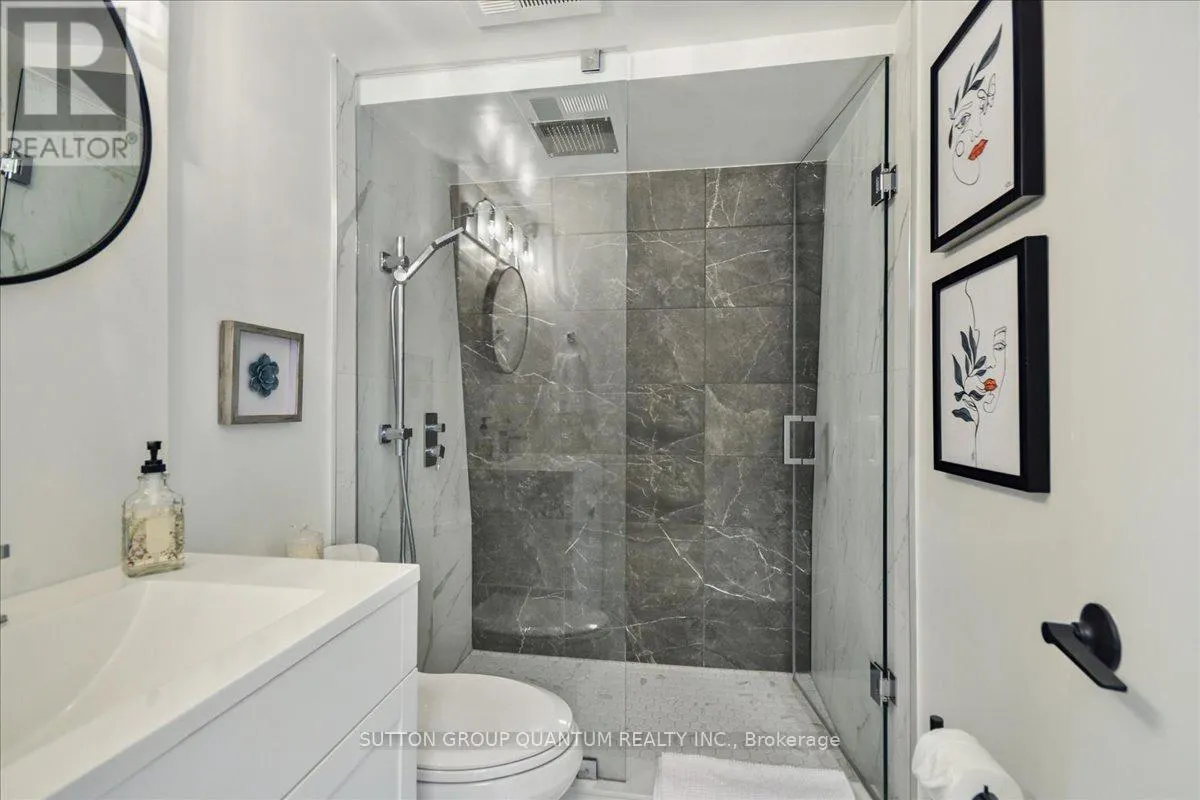 378 - 415 JARVIS STREET