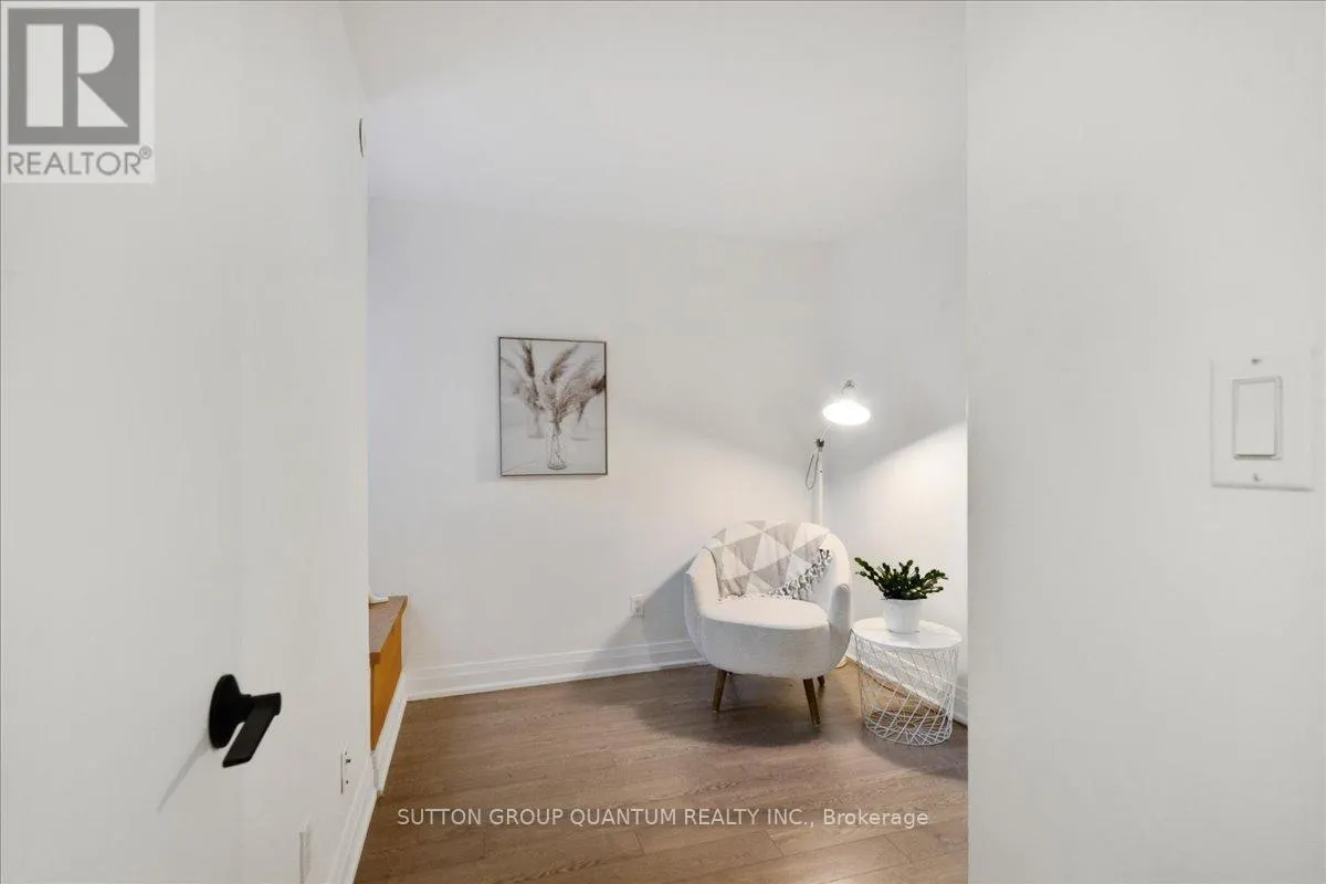 378 - 415 JARVIS STREET