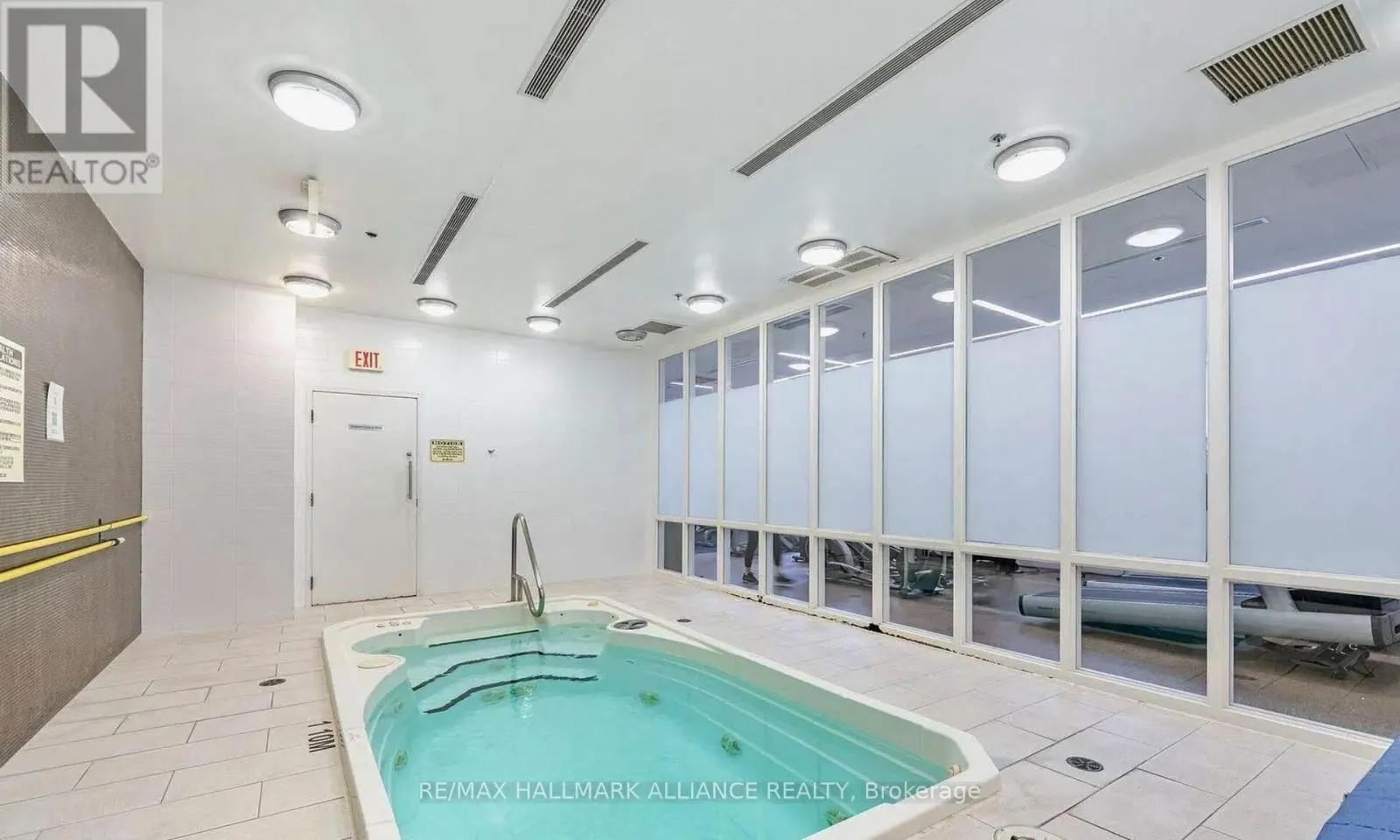 1015 - 21 NELSON STREET