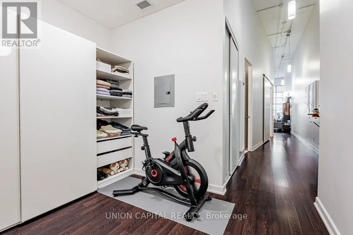 113 - 380 MACPHERSON AVENUE