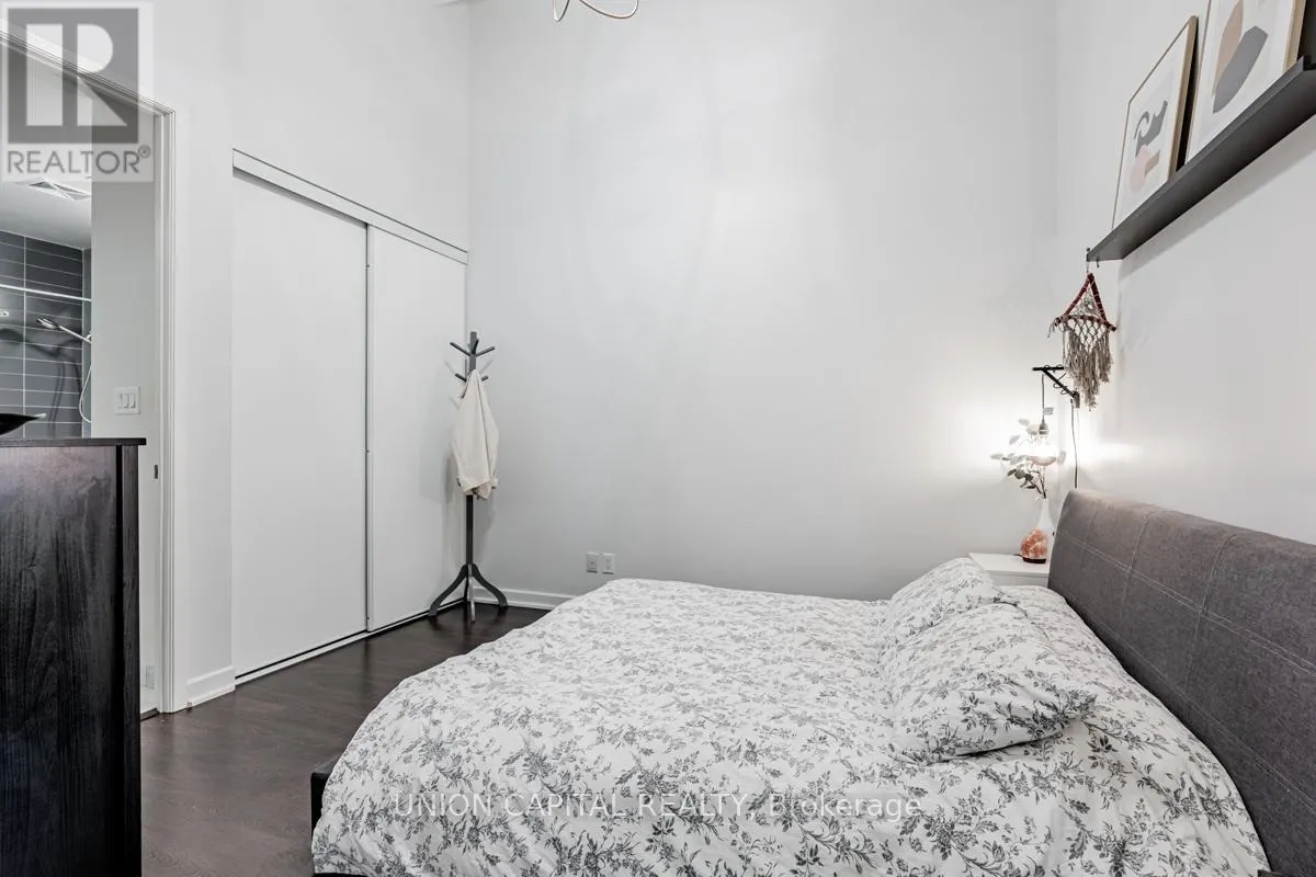 113 - 380 MACPHERSON AVENUE