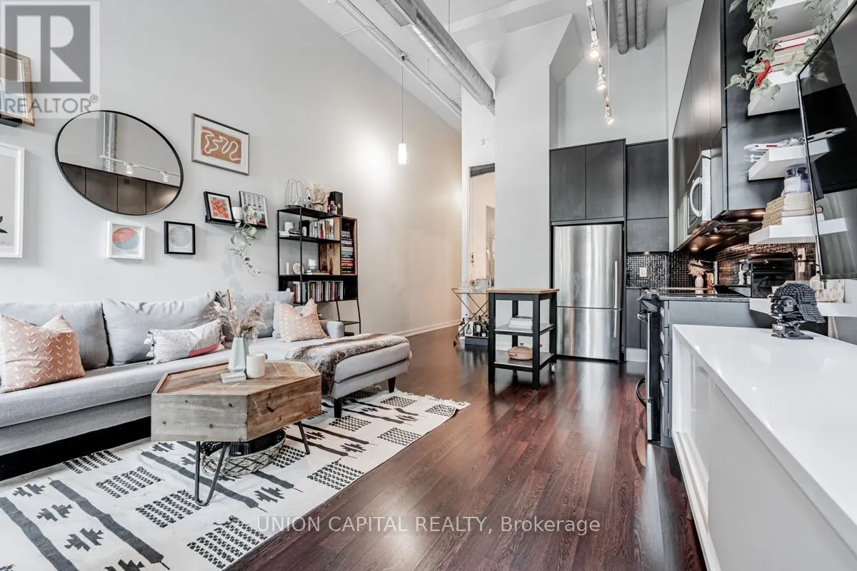 113 - 380 MACPHERSON AVENUE