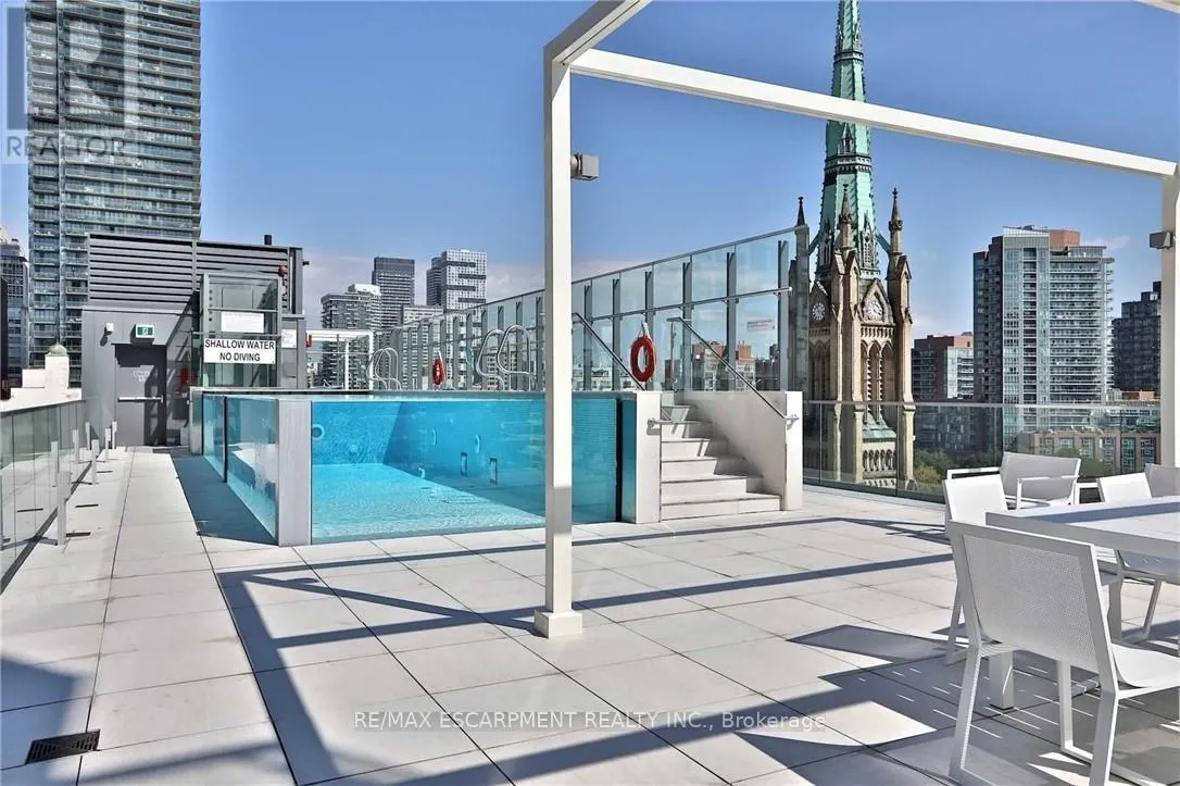 1406 - 60 COLBORNE STREET