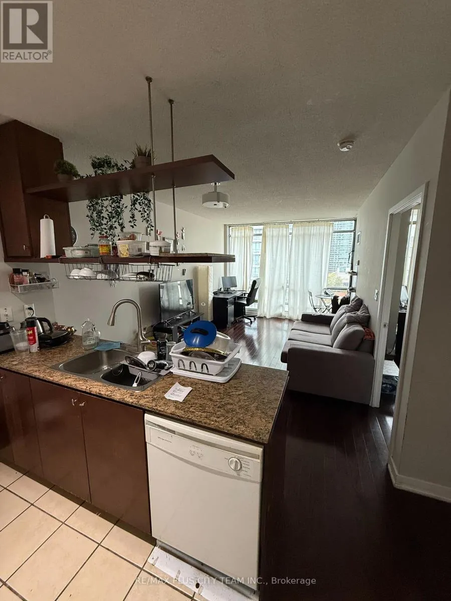 1009 - 5 MARINER TRAIL