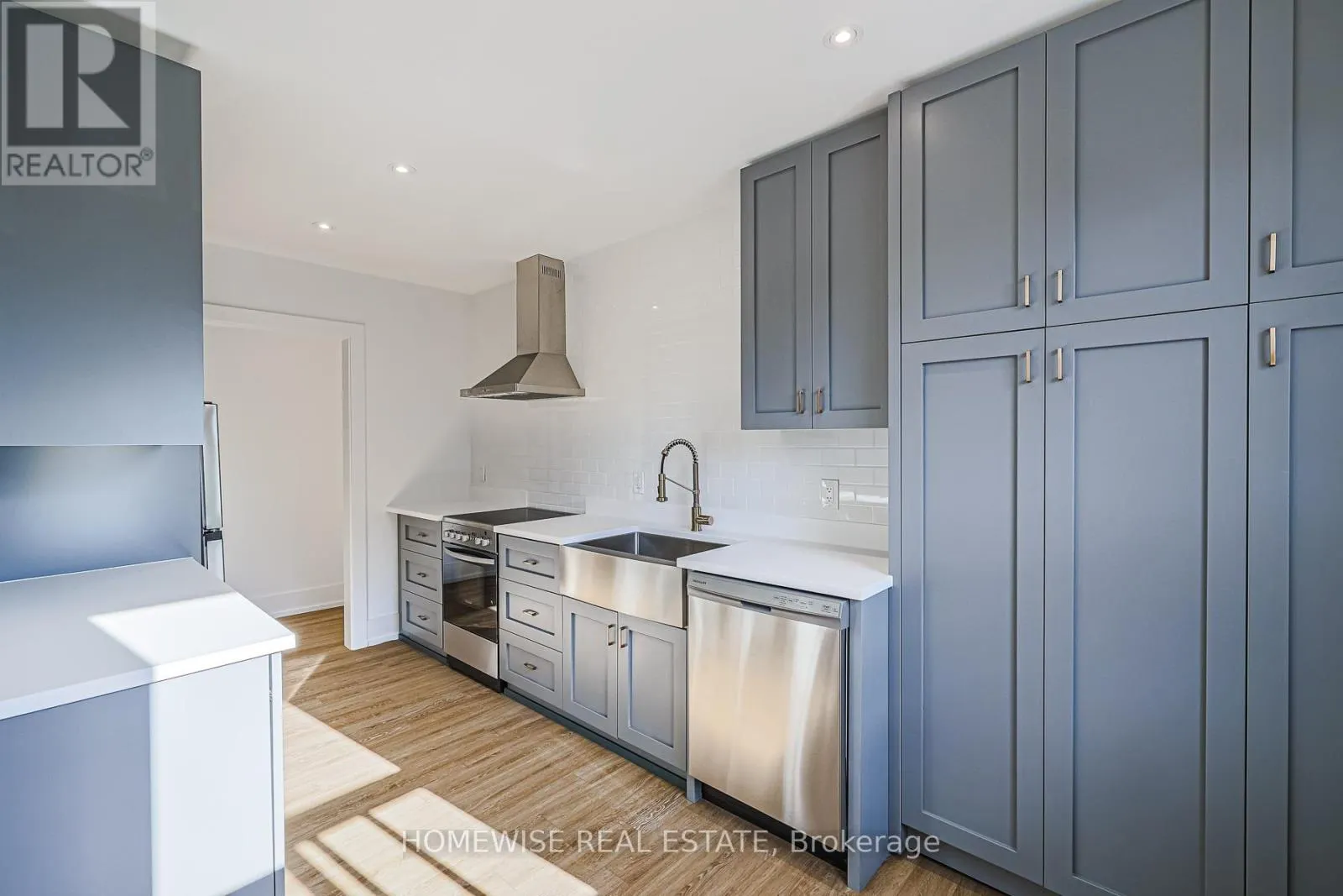 1 - 2066 YONGE STREET