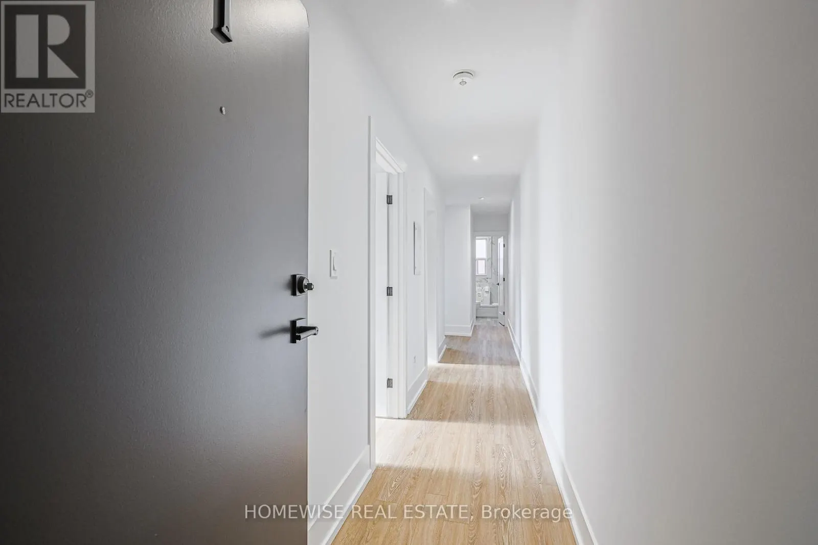 1 - 2066 YONGE STREET