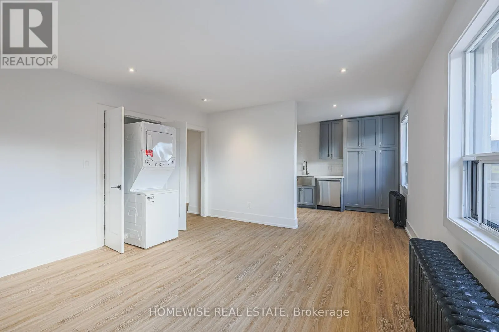 1 - 2066 YONGE STREET