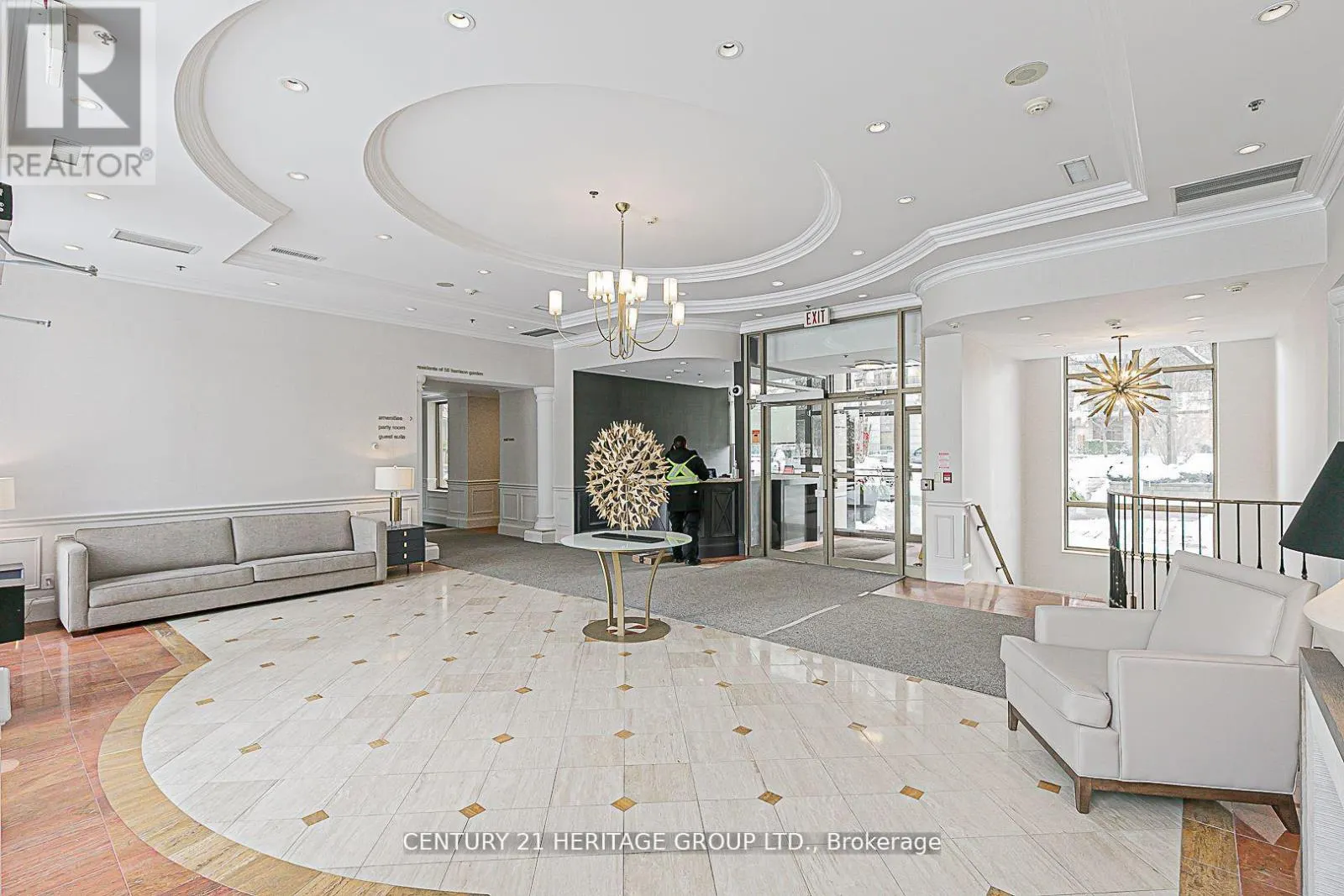 407 - 55 HARRISON GARDEN BOULEVARD S