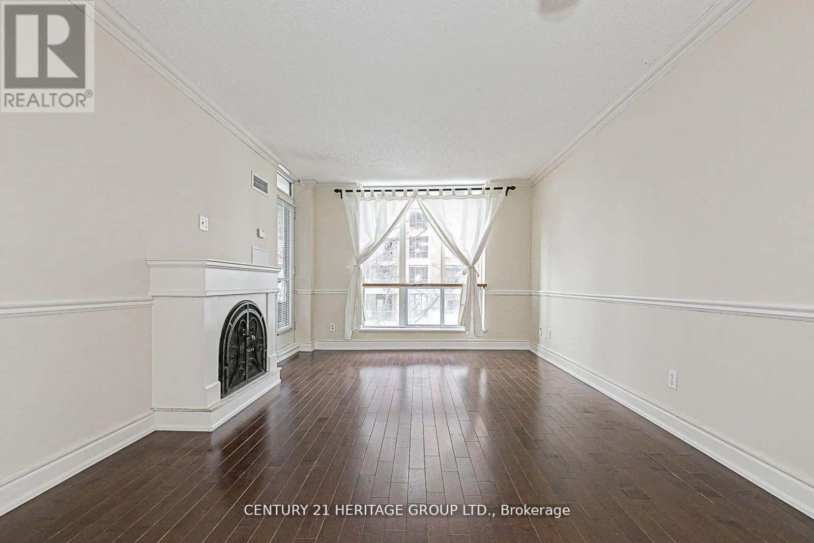 407 - 55 HARRISON GARDEN BOULEVARD S