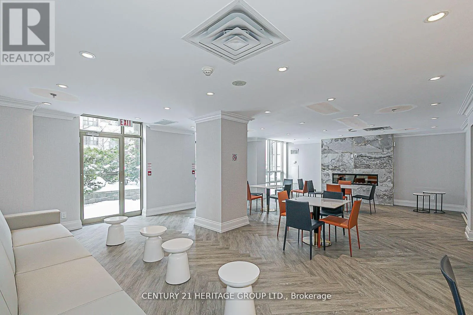 407 - 55 HARRISON GARDEN BOULEVARD S