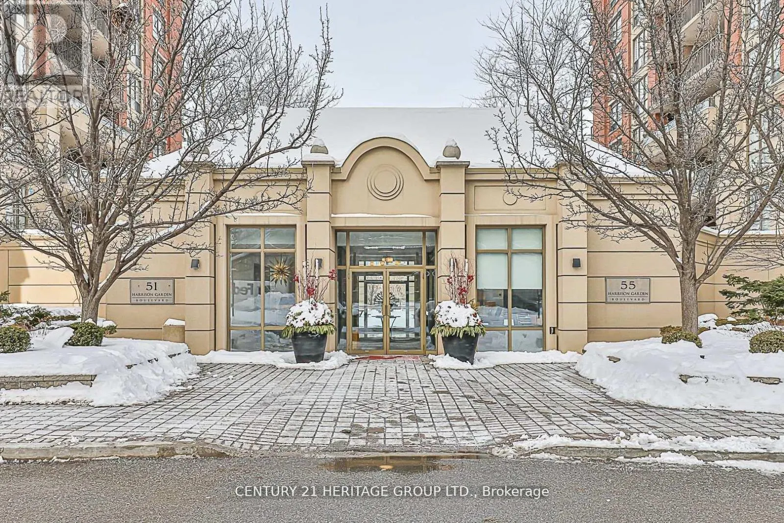 407 - 55 HARRISON GARDEN BOULEVARD S