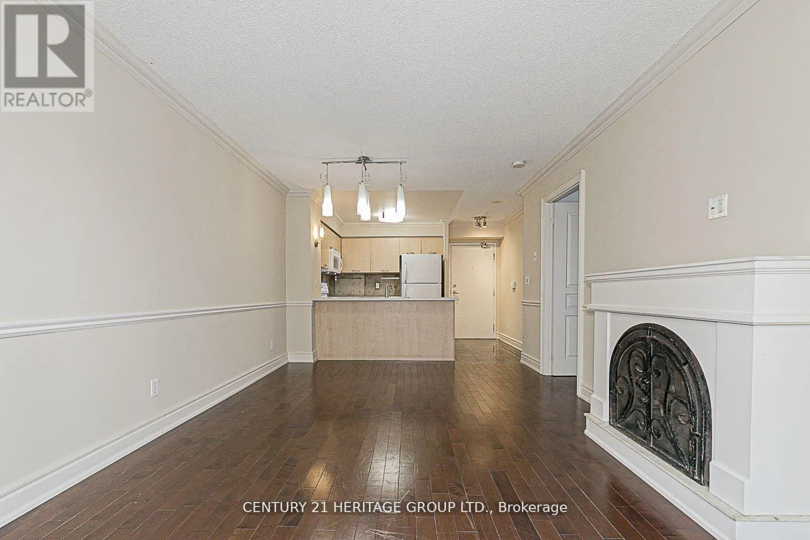 407 - 55 HARRISON GARDEN BOULEVARD S