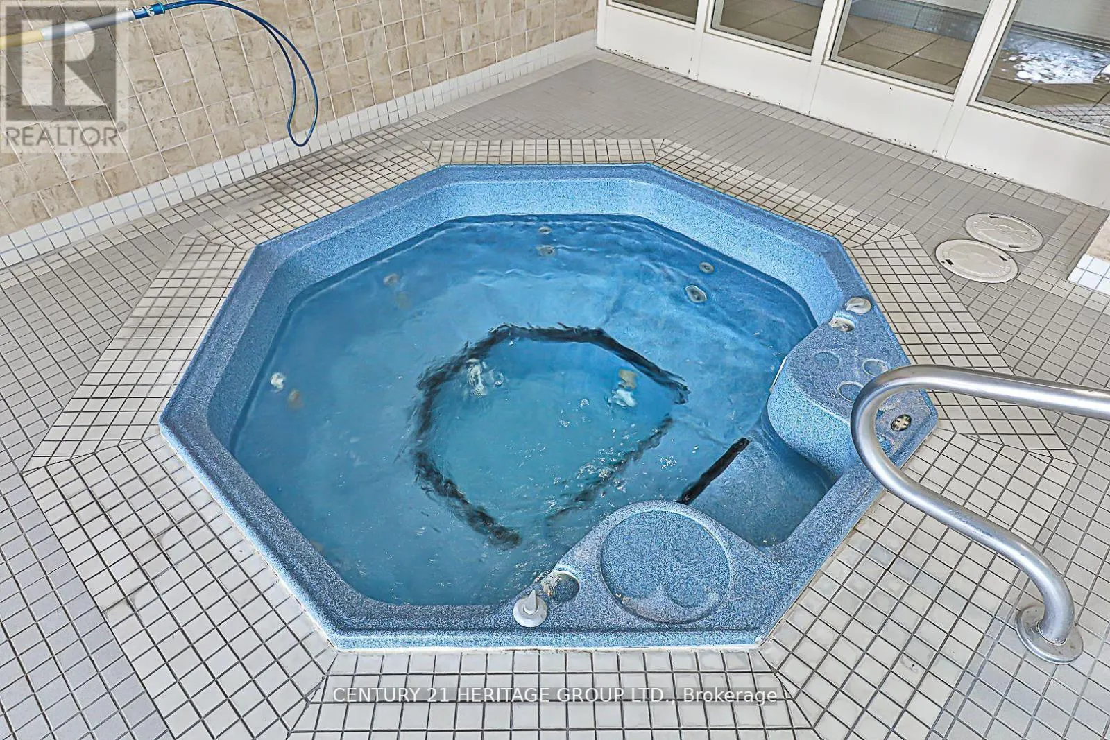 407 - 55 HARRISON GARDEN BOULEVARD S