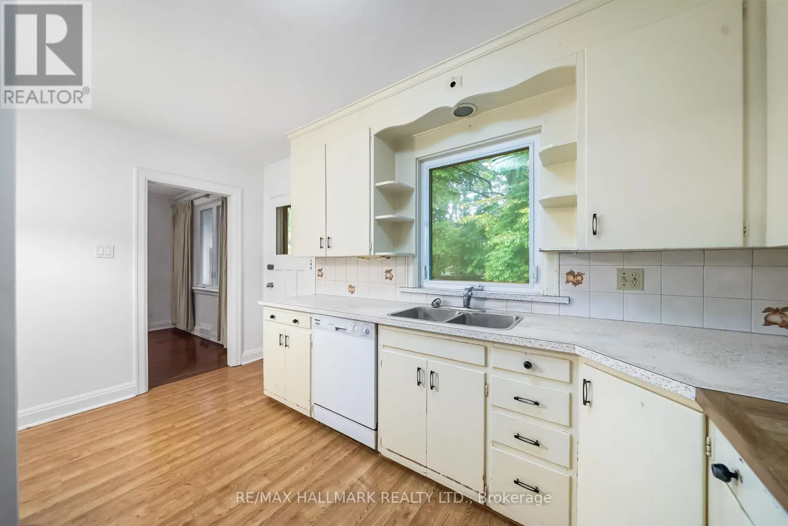 344 SPRING GARDEN AVENUE