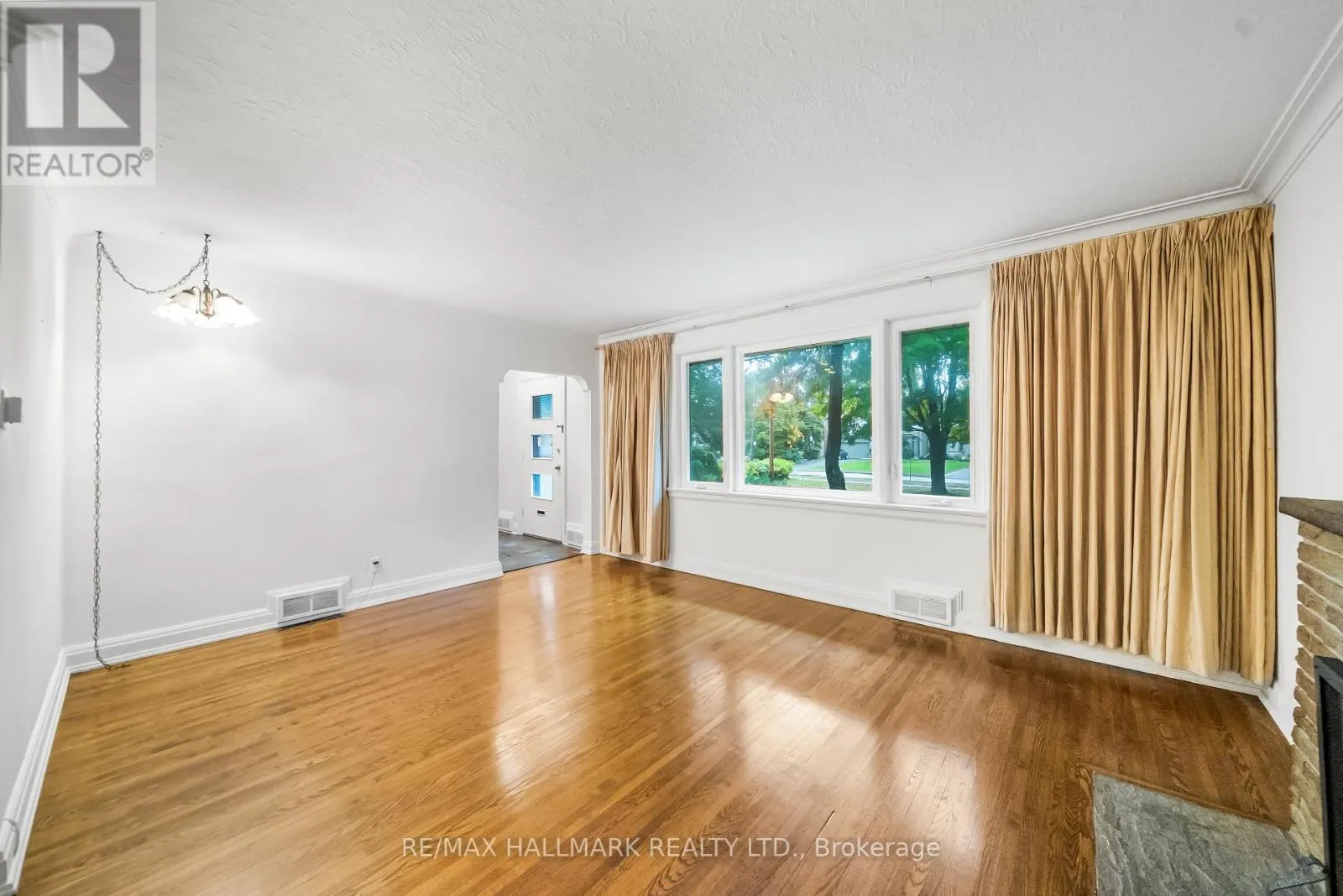 344 SPRING GARDEN AVENUE