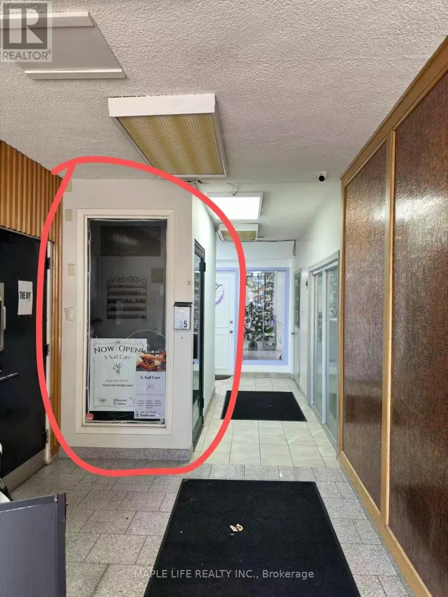 #109 - 901 YONGE STREET