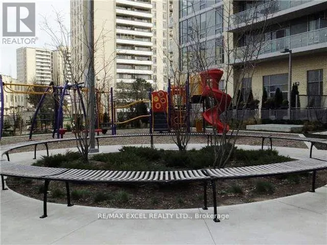 611 - 62 FOREST MANOR ROAD