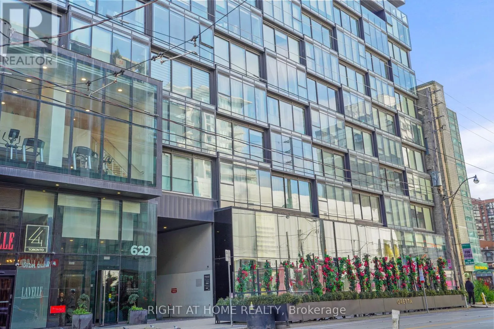 513 - 629 KING STREET W