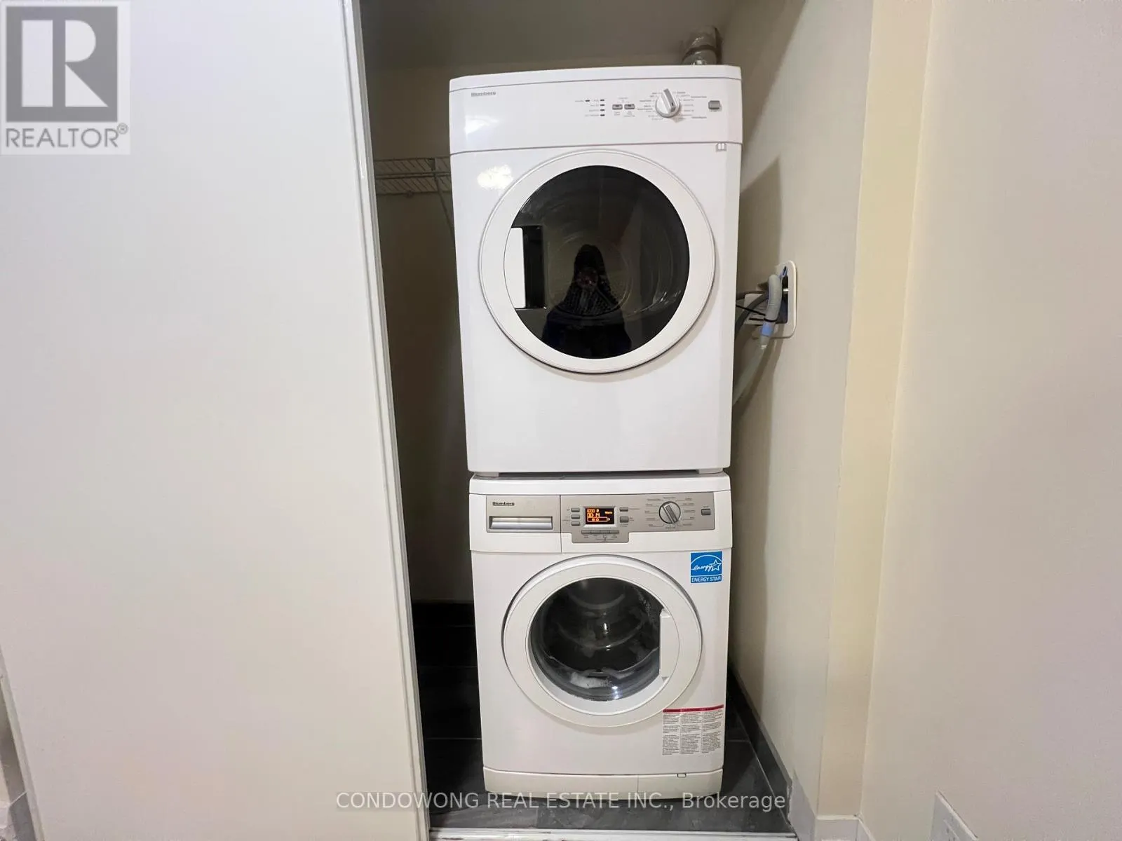 E1005 - 555 WILSON AVENUE