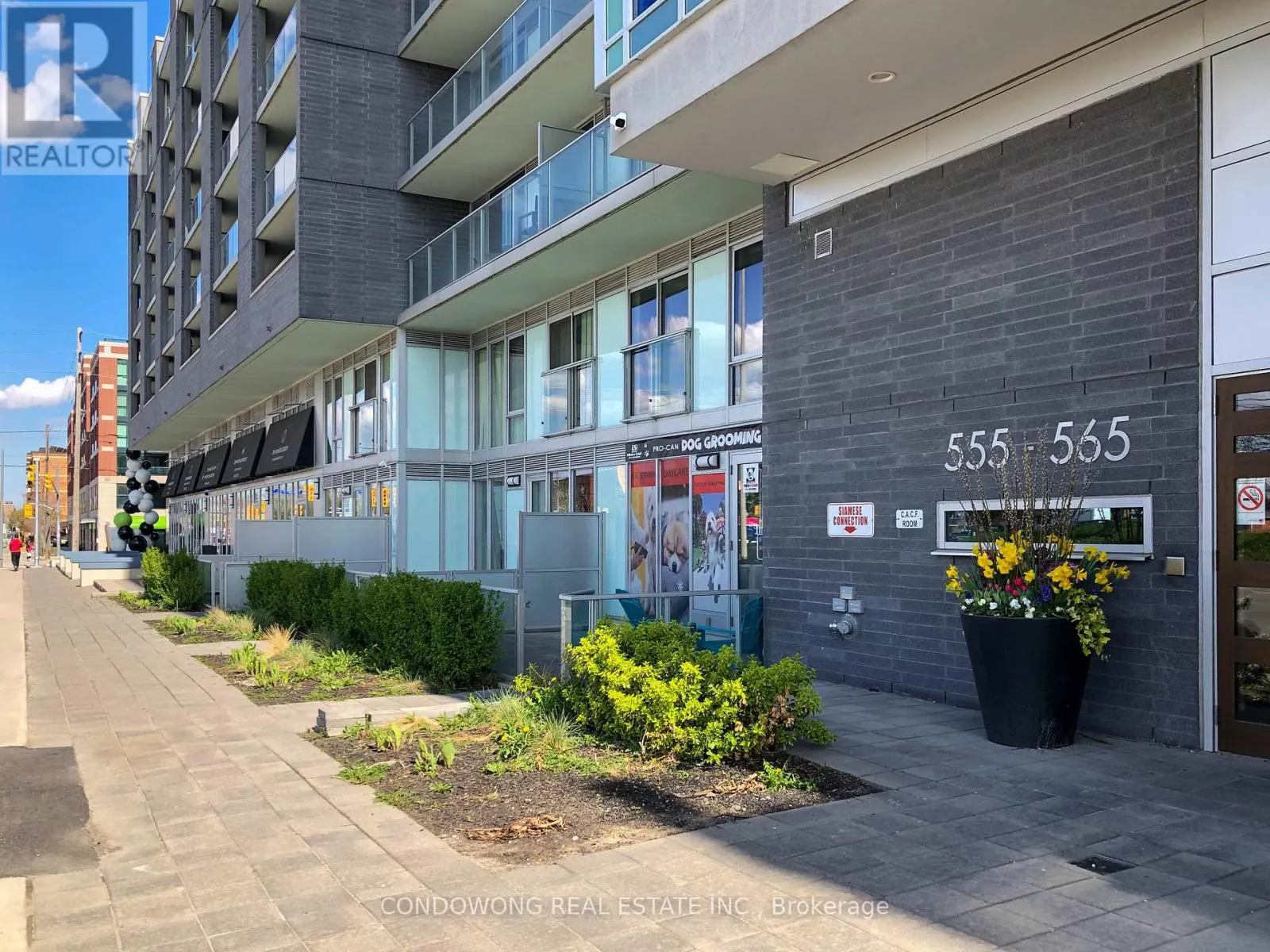 E1005 - 555 WILSON AVENUE