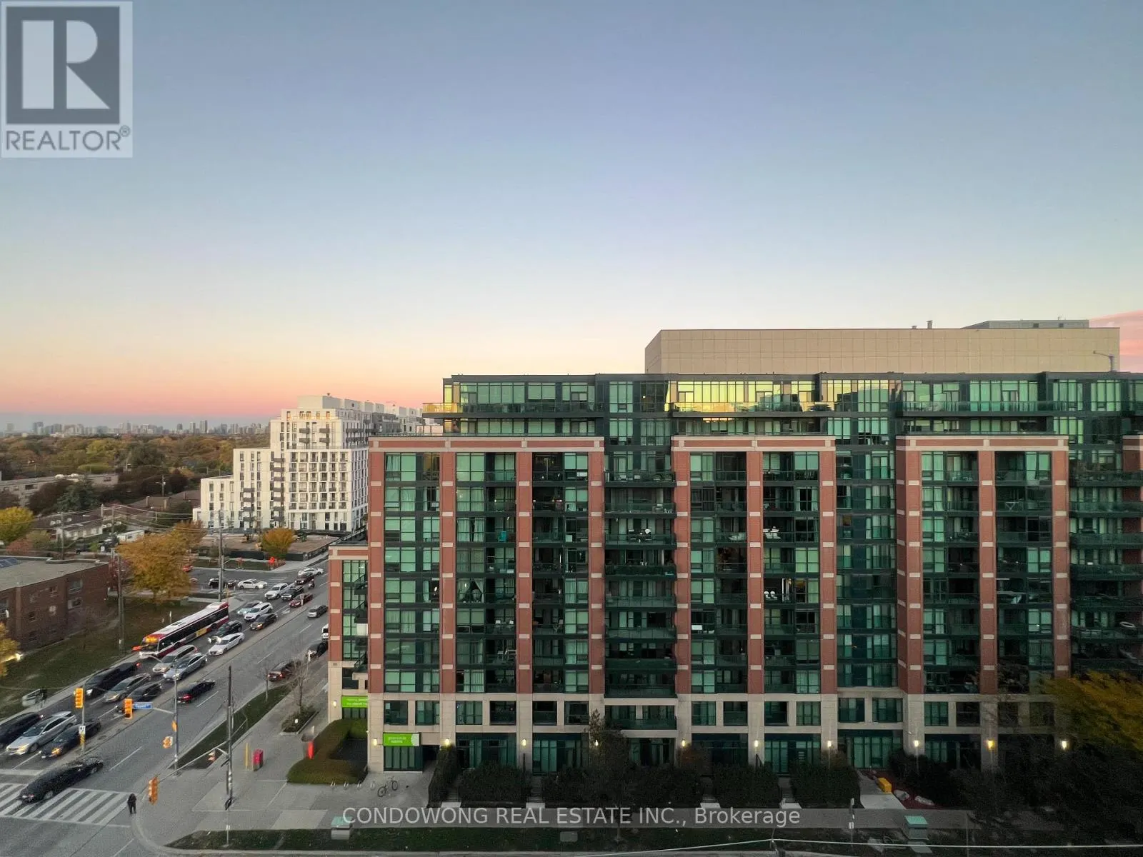 E1005 - 555 WILSON AVENUE