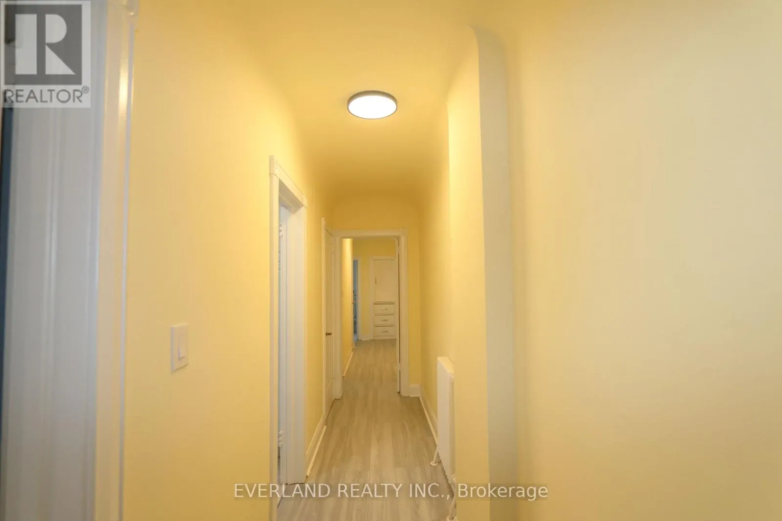 202 - 1753 BAYVIEW AVENUE