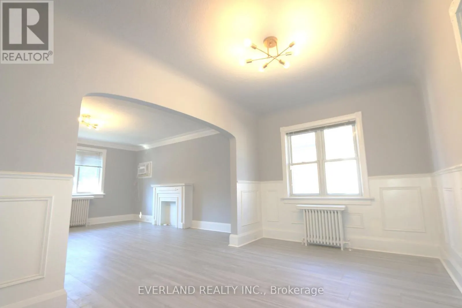 202 - 1753 BAYVIEW AVENUE