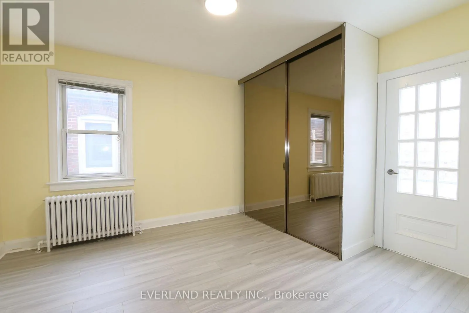 202 - 1753 BAYVIEW AVENUE