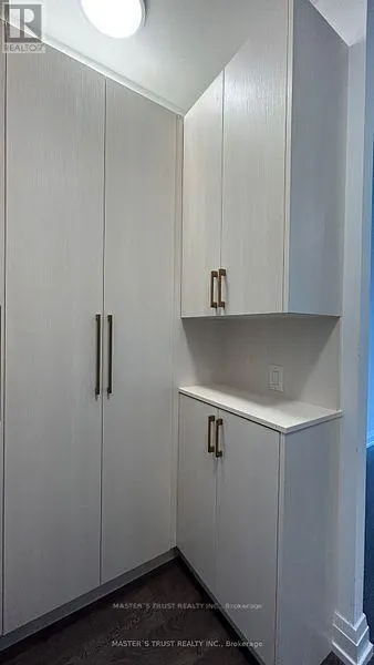 PH25 - 591 SHEPPARD AVENUE E