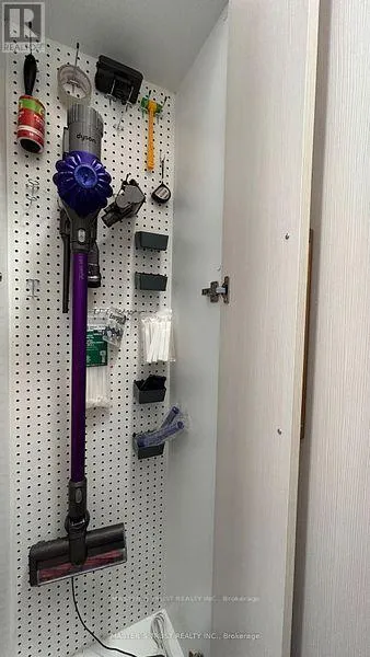 PH25 - 591 SHEPPARD AVENUE E