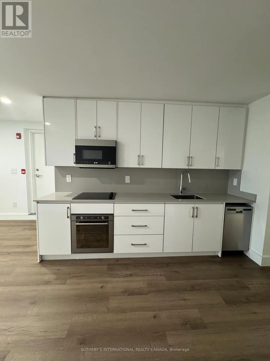 1 - 3879 BATHURST STREET