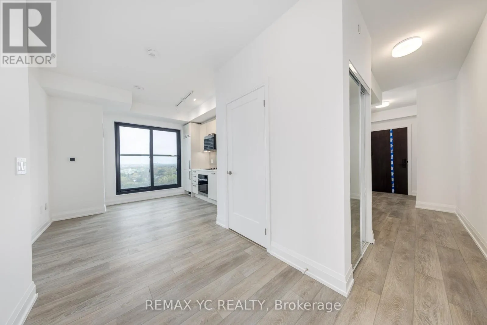 1502 - 20 SOUDAN AVENUE