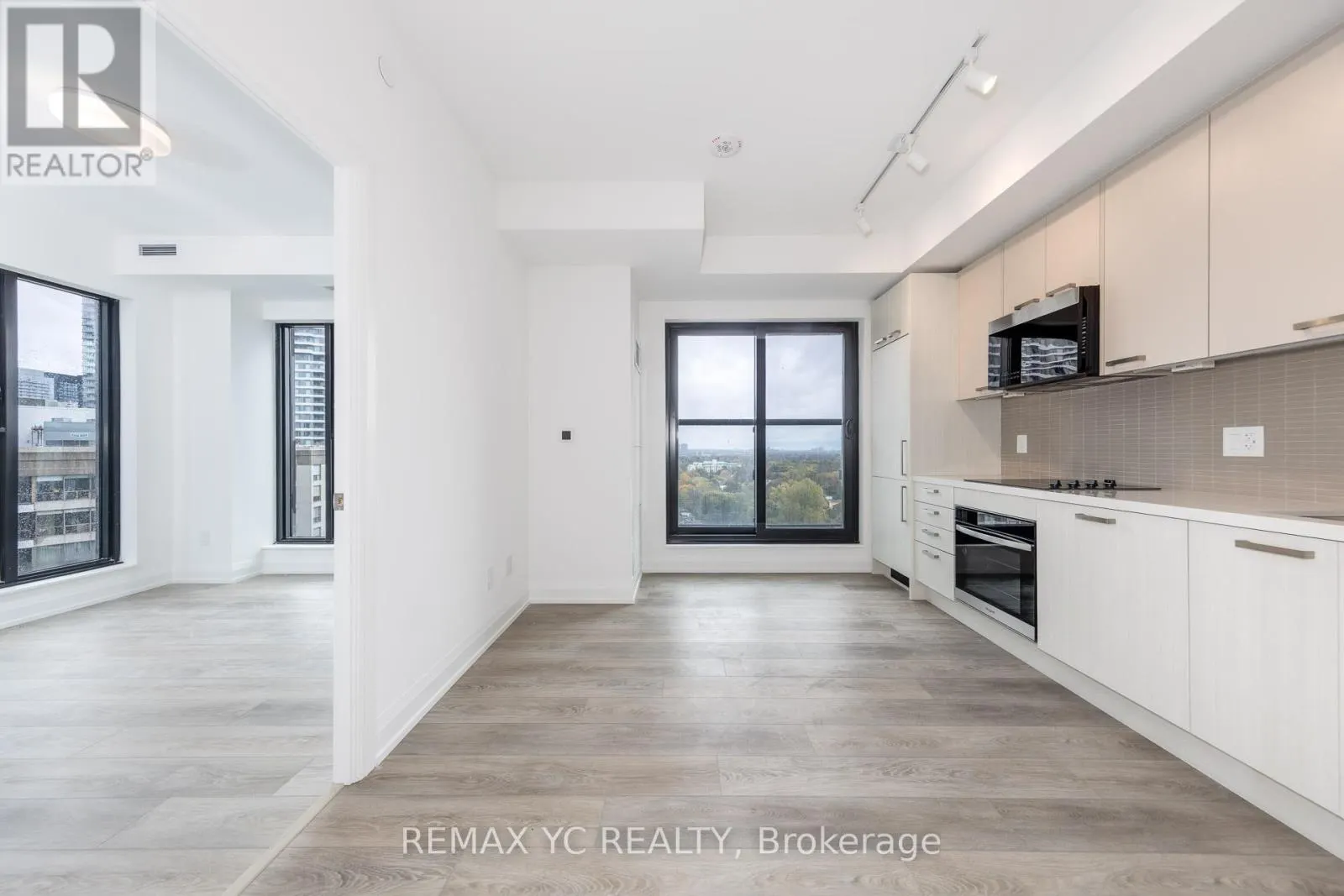 1502 - 20 SOUDAN AVENUE