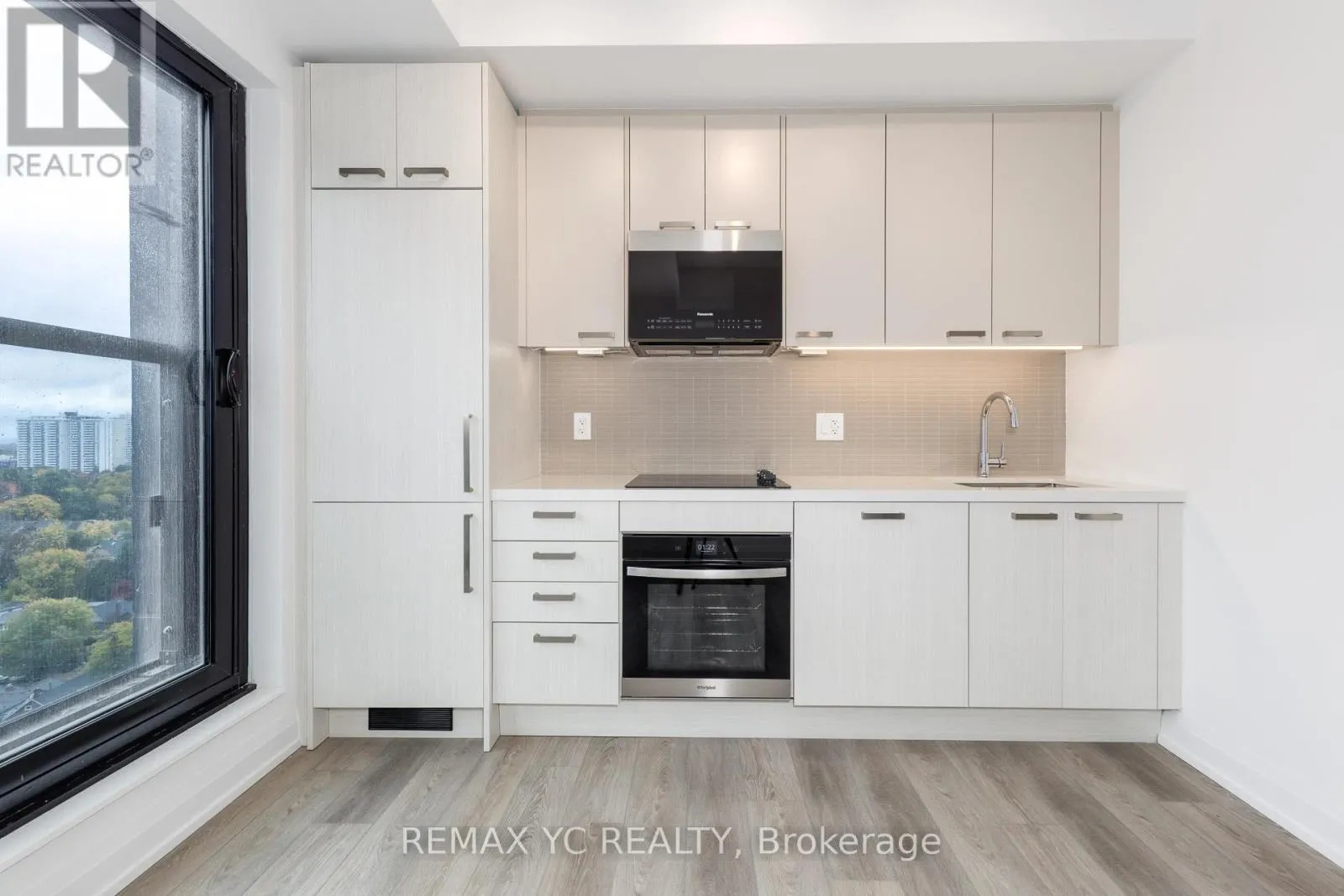 1502 - 20 SOUDAN AVENUE