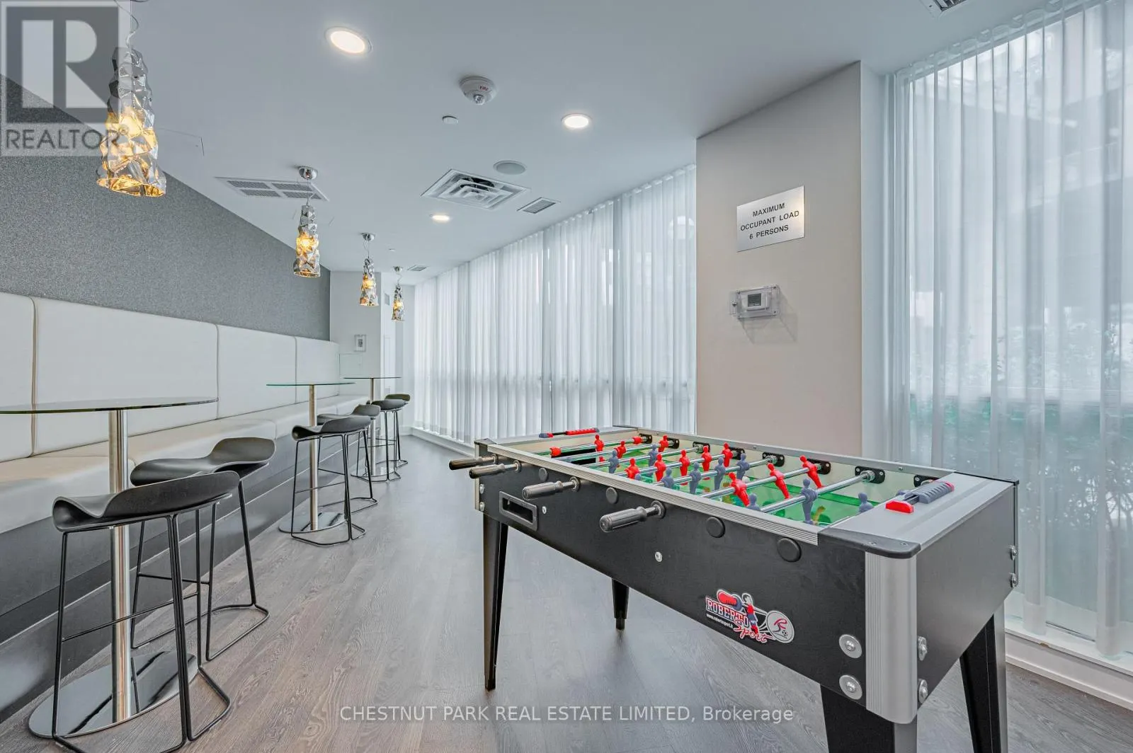 515 - 50 BRUYERES MEWS