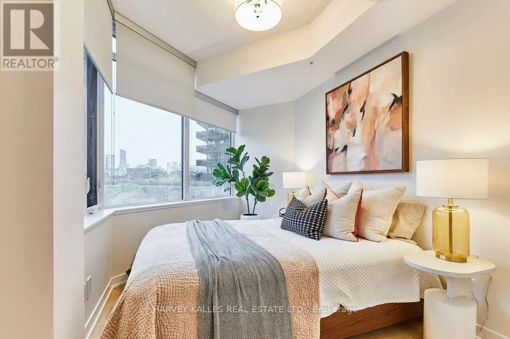 N204 - 120 BAYVIEW AVENUE