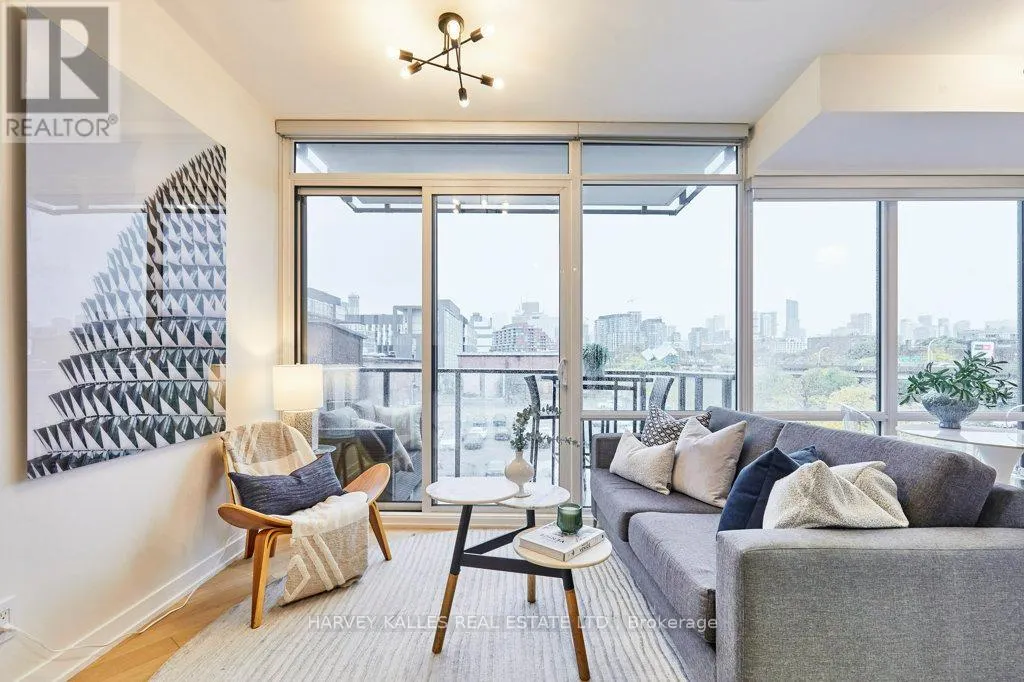 N204 - 120 BAYVIEW AVENUE