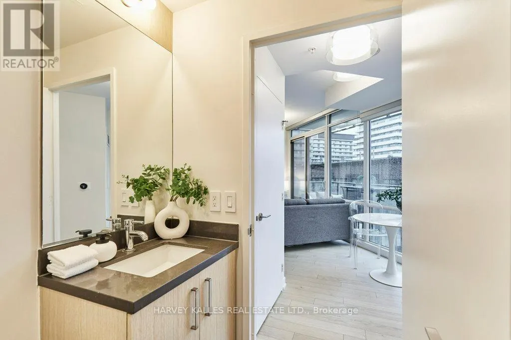 N204 - 120 BAYVIEW AVENUE