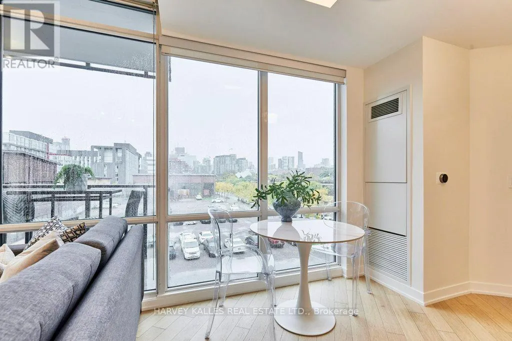 N204 - 120 BAYVIEW AVENUE