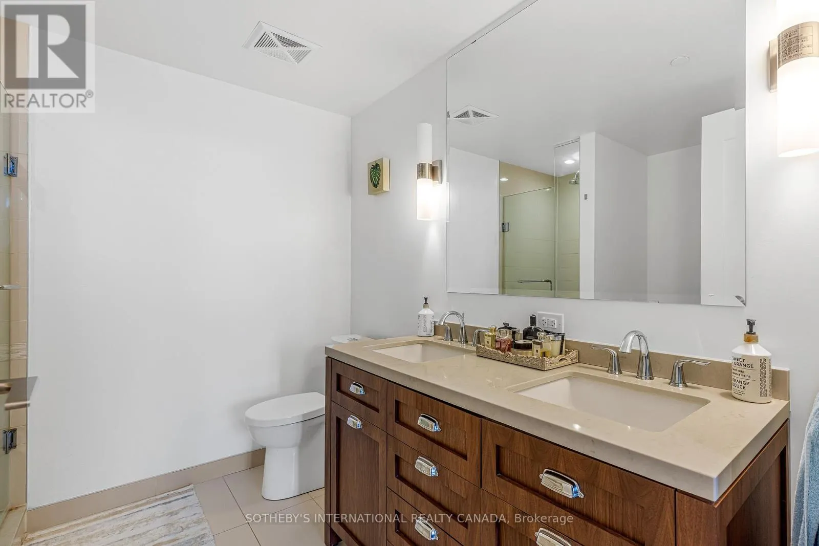 TH-105 - 25 MALCOLM ROAD