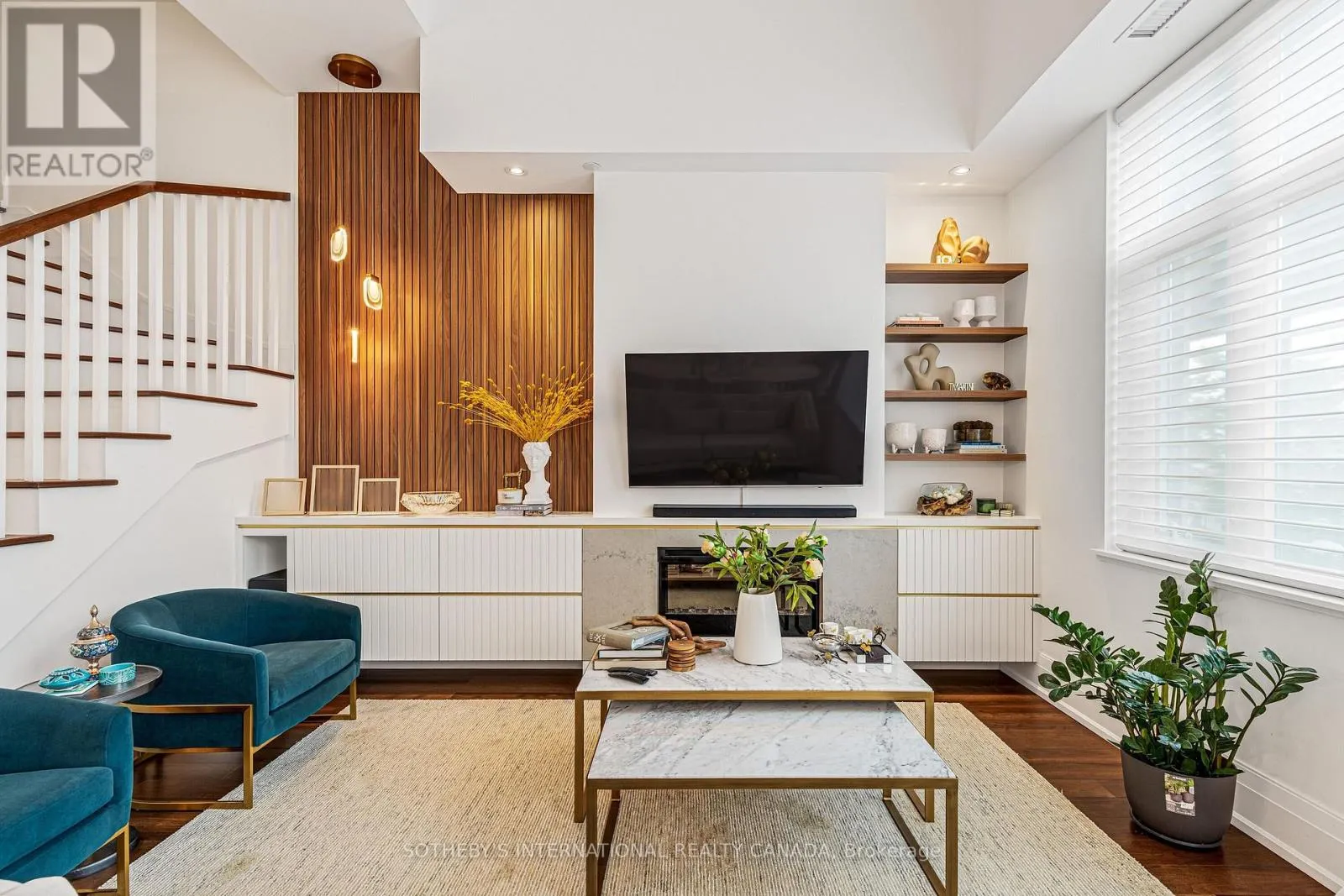 TH-105 - 25 MALCOLM ROAD