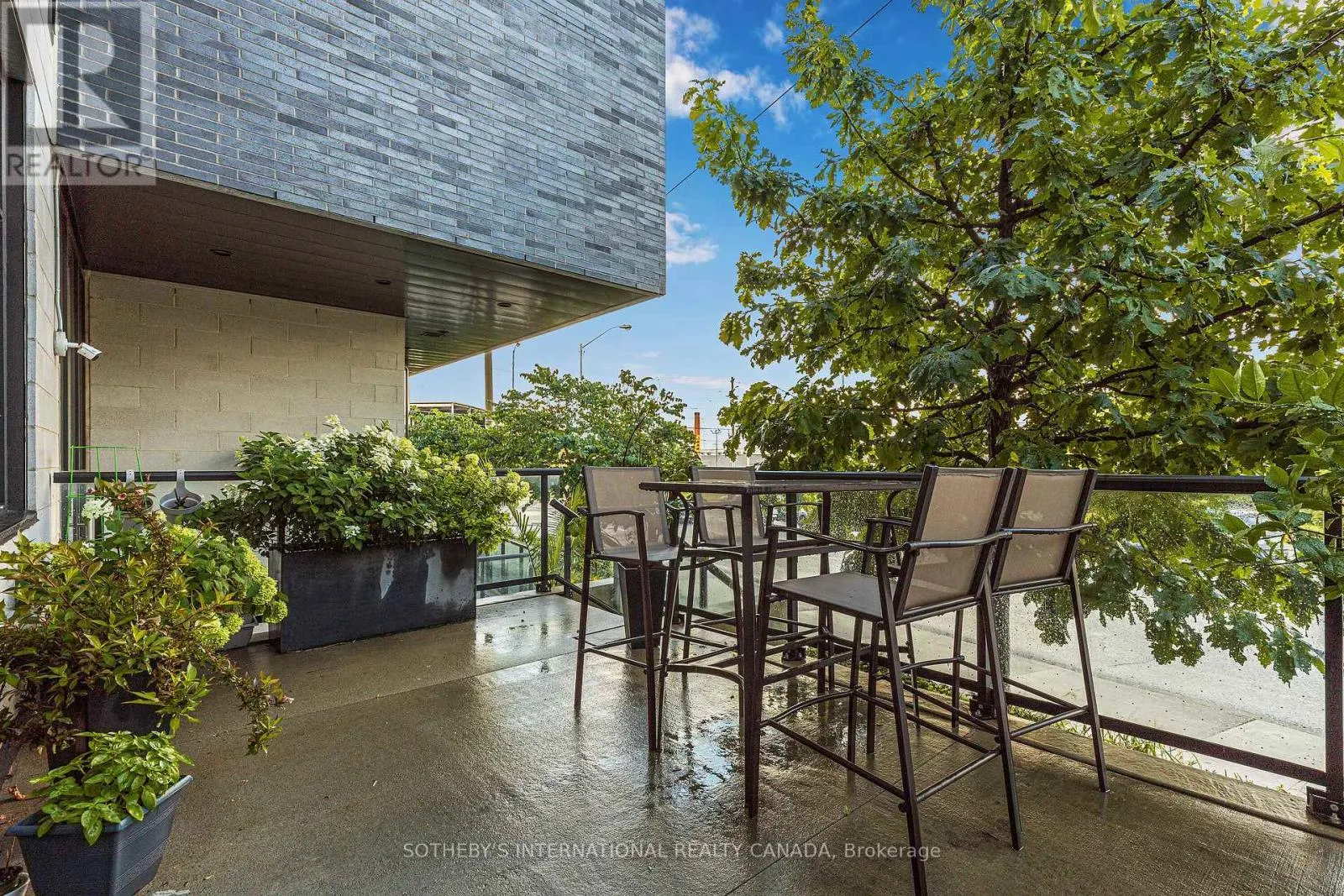 TH-105 - 25 MALCOLM ROAD