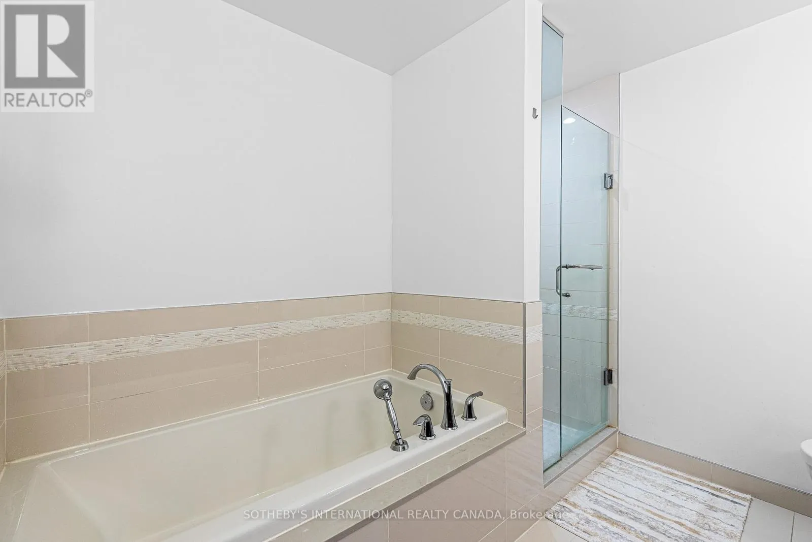 TH-105 - 25 MALCOLM ROAD